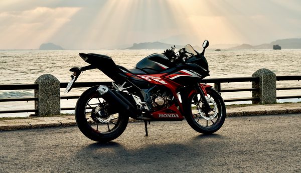 Découvrez comment personnaliser votre kit déco moto unique