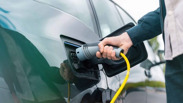 Location de voiture électrique : trouvez les meilleures offres pas chères